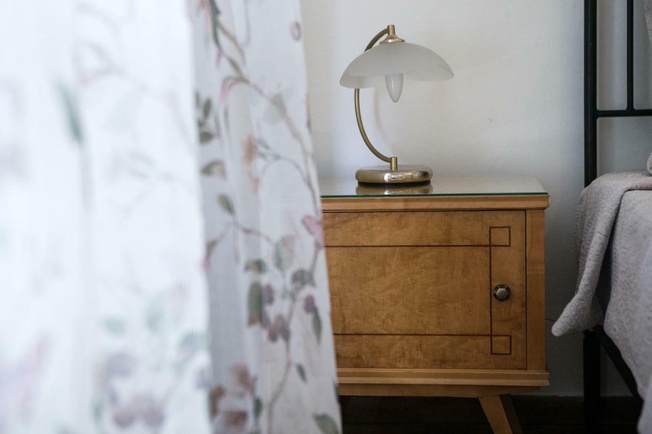 Best House, Larisis Metro, アテネ エクステリア 写真